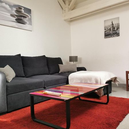Appartement A 2 Minutes Du Centre Ville Avec Climatisation Perigueux Exterior photo